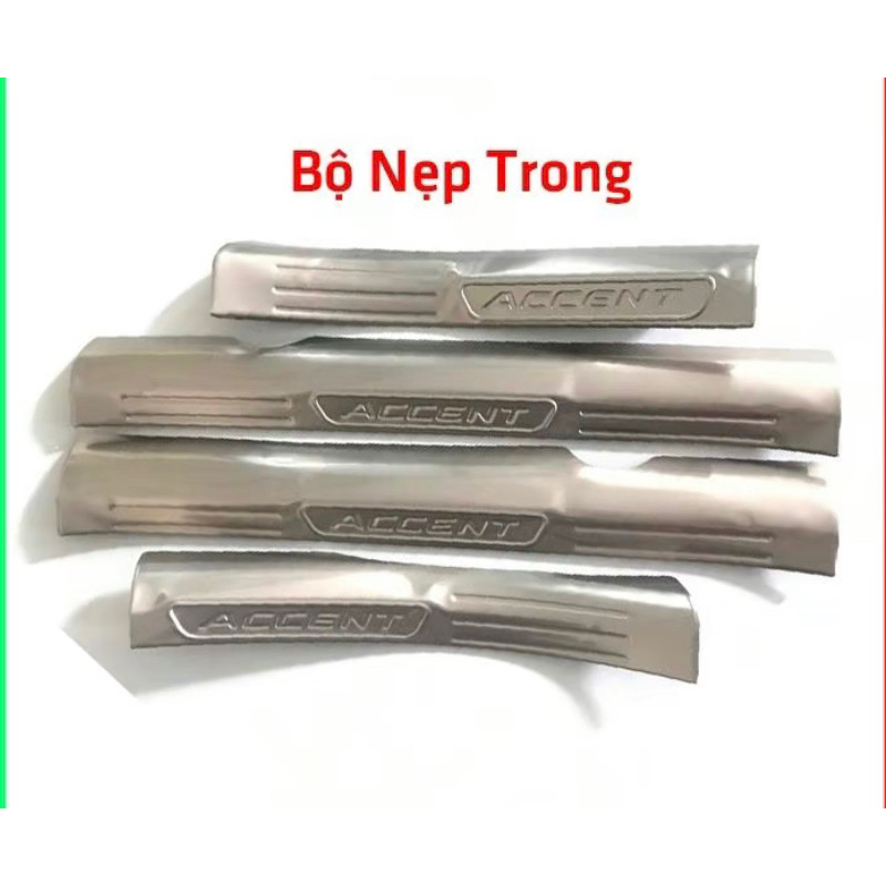Ốp bậc cửa, nẹp bước chân xe Huyndai Accent 2018-2023 inox sáng bóng