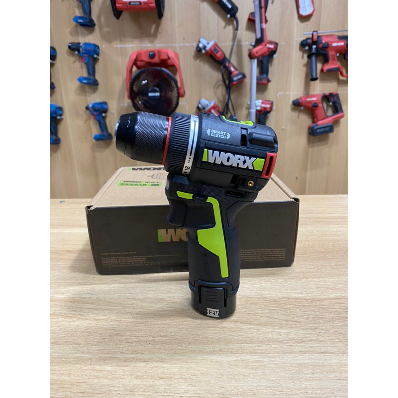 Máy khoan pin Worx Wu135