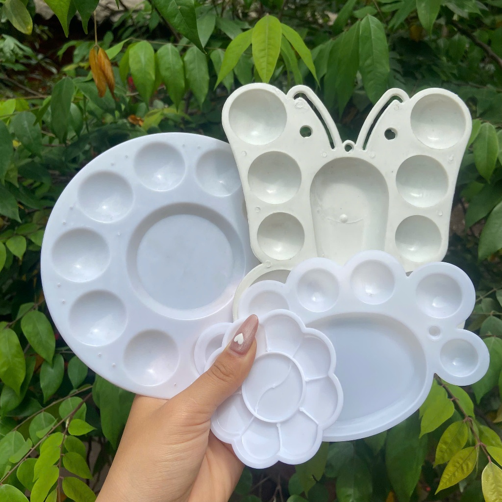 Khay pha màu nước tiện lợi khi tô tượng tô tranh tô tượng