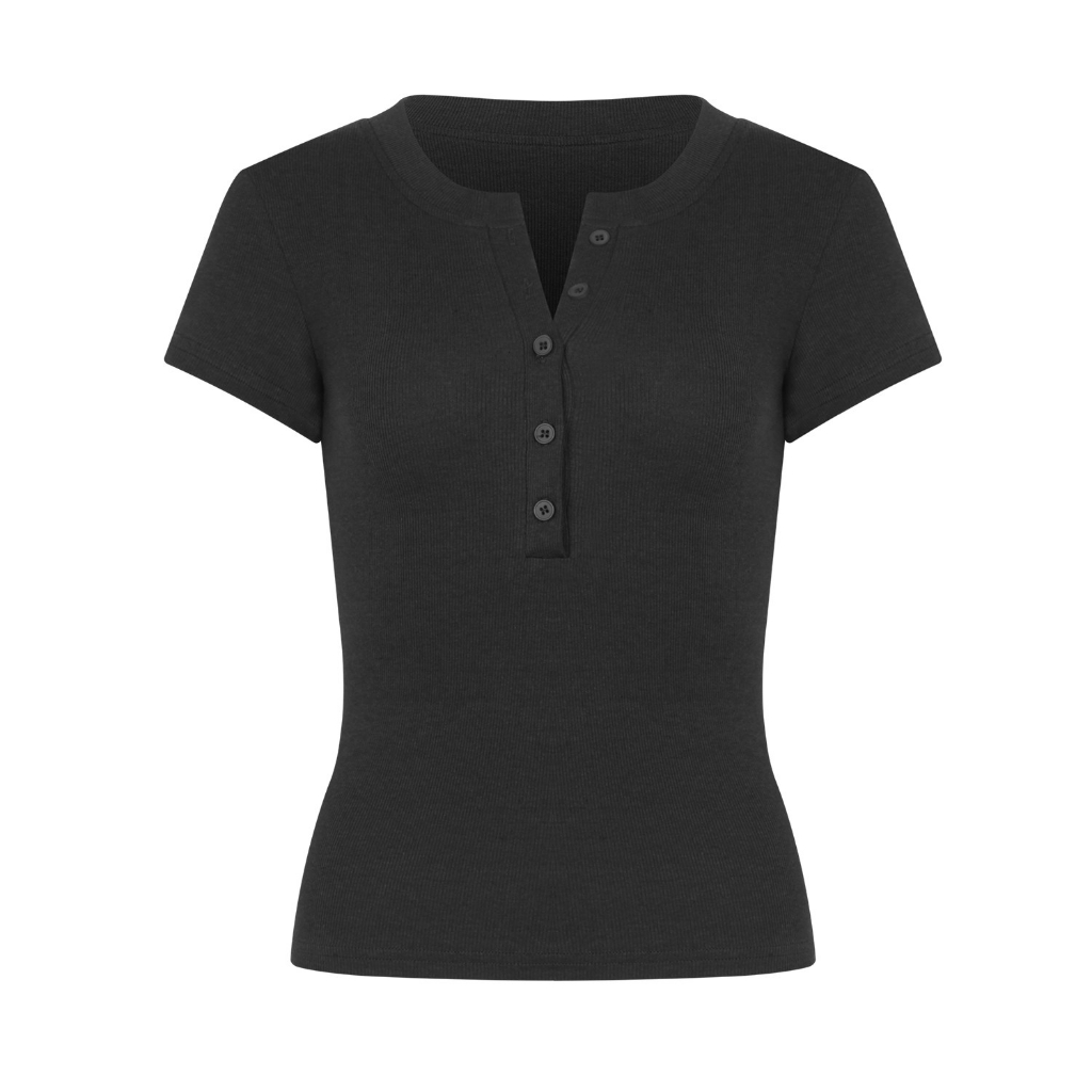Áo Thun Ôm Body Nữ Phối Cúc Cotton Co Giãn – Áo Baby Tee Basic Dáng Ôm | ZynD Clothing -DC- M677