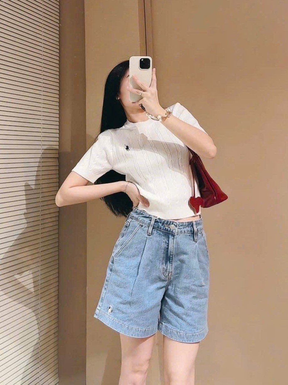Ảnh Quần short jean lưng cao màu nhạt thêu hình thời trang trẻ trung Callene (L2703) 1