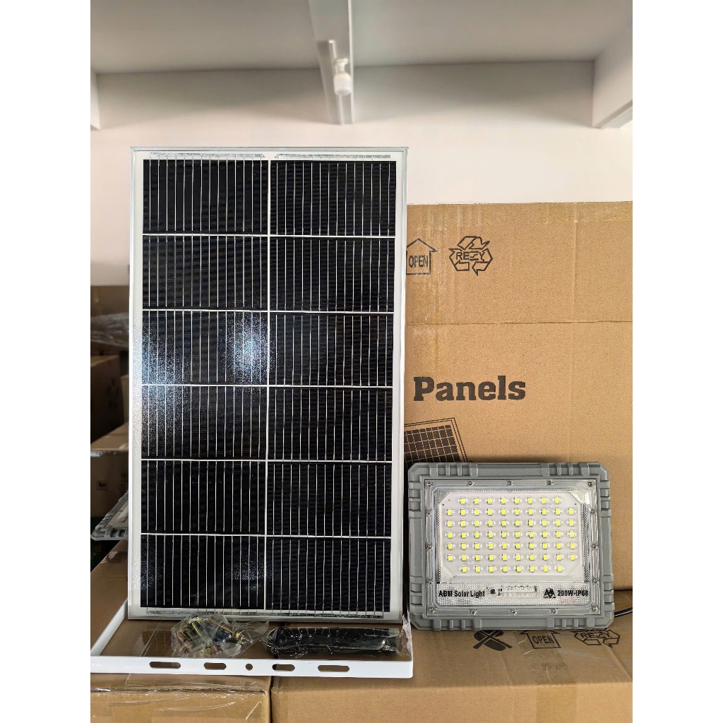 [200W] Đèn Pha Năng Lượng Mặt Trời ABMSOLAR, Chất Liệu Nhôm Đúc Nguyên Khối , Chống Nước IP68