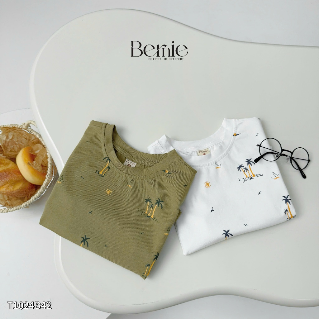 Bộ cotton bé trai in tràn cây dừa, bộ thun cổ tròn phối quần kaki cho bé H1024B23