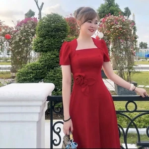 Đầm Nữ Mới Kế Bông Hoa 4 Cánh Xinh Xắn Dịu Dàng