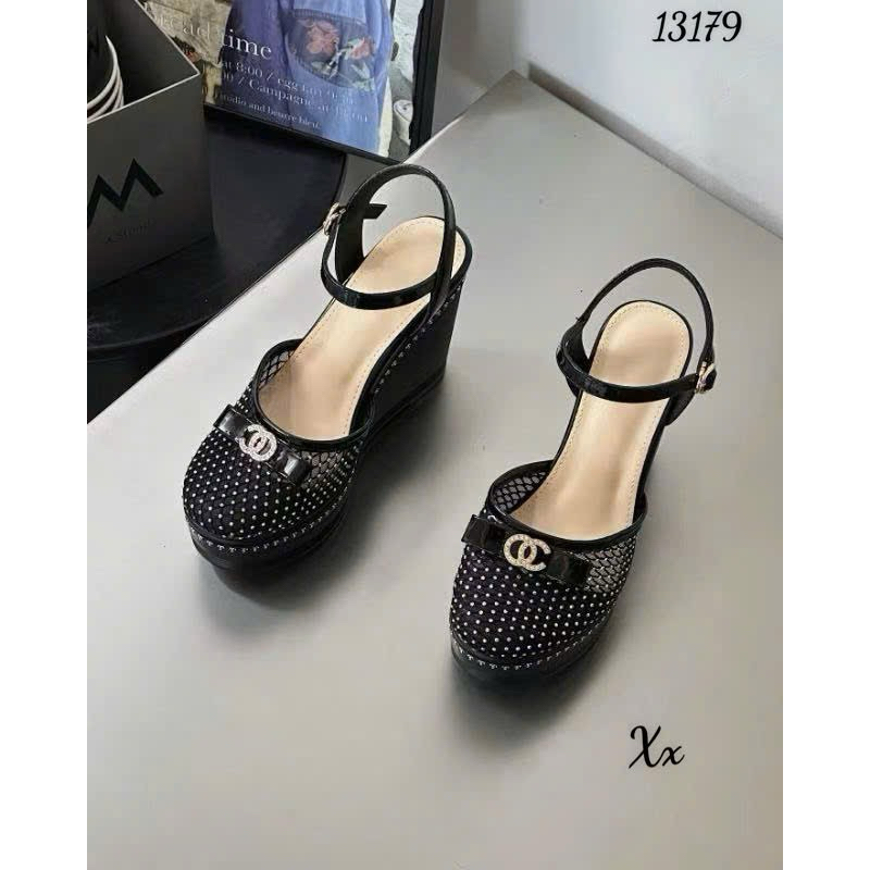❤️❤️❤️Sandal xuồng ( phom giày bé nên lên size khi đặt)