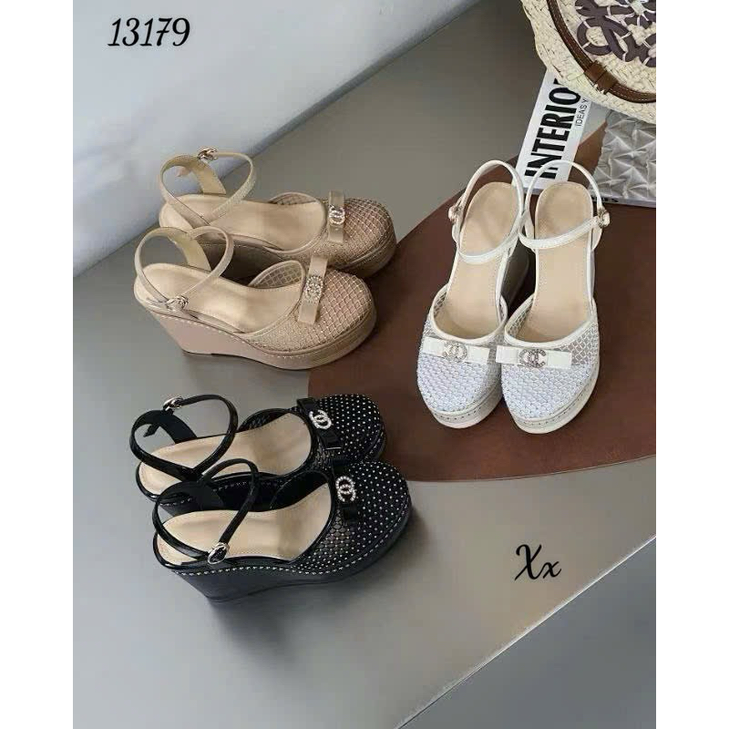 ❤️❤️❤️Sandal xuồng ( phom giày bé nên lên size khi đặt)