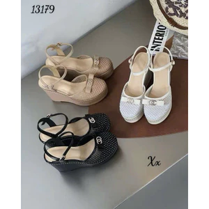 ❤️❤️❤️Sandal xuồng ( phom giày bé nên lên size khi đặt)