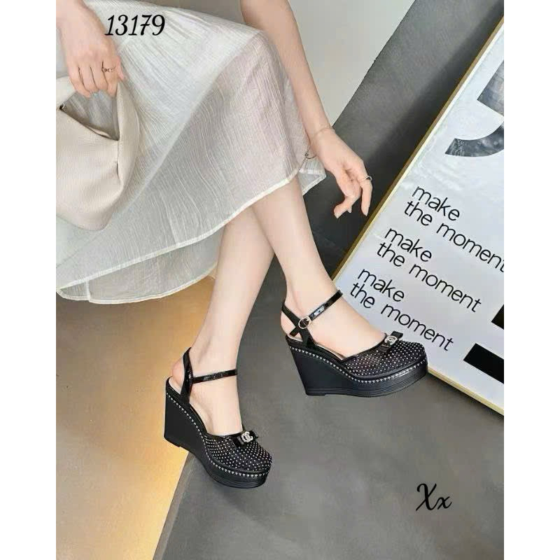 ❤️❤️❤️Sandal xuồng ( phom giày bé nên lên size khi đặt)