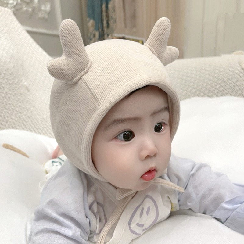 Mũ Beanie Màu Trơn Đính Sừng Nai Đáng Yêu Hợp Mùa Đông saubabi