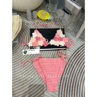 Set bikini hoa ngực đính ngọc trai dành cho nữ