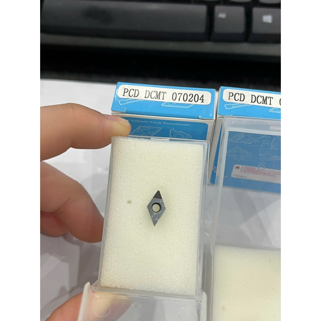 Mảnh chíp tiện PCD D07 DCMT07 chạy tinh, bóng nhôm