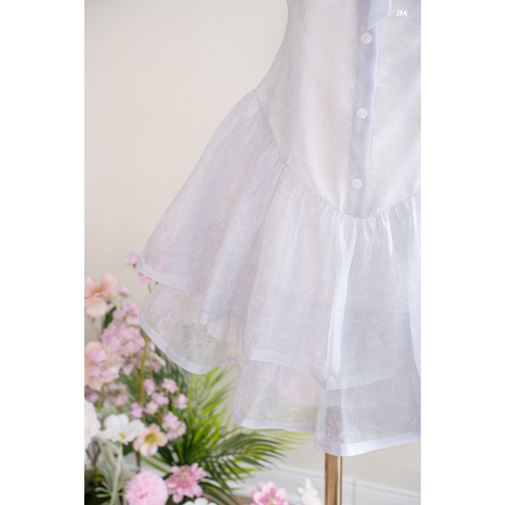 Đầm phối cổ nơ, chân nhún tầng họa tiết 1R09.2503OG, váy đầm cổ sơ mi xòe tầng bồng nữ tính thanh lịch thiết kế bởi JM