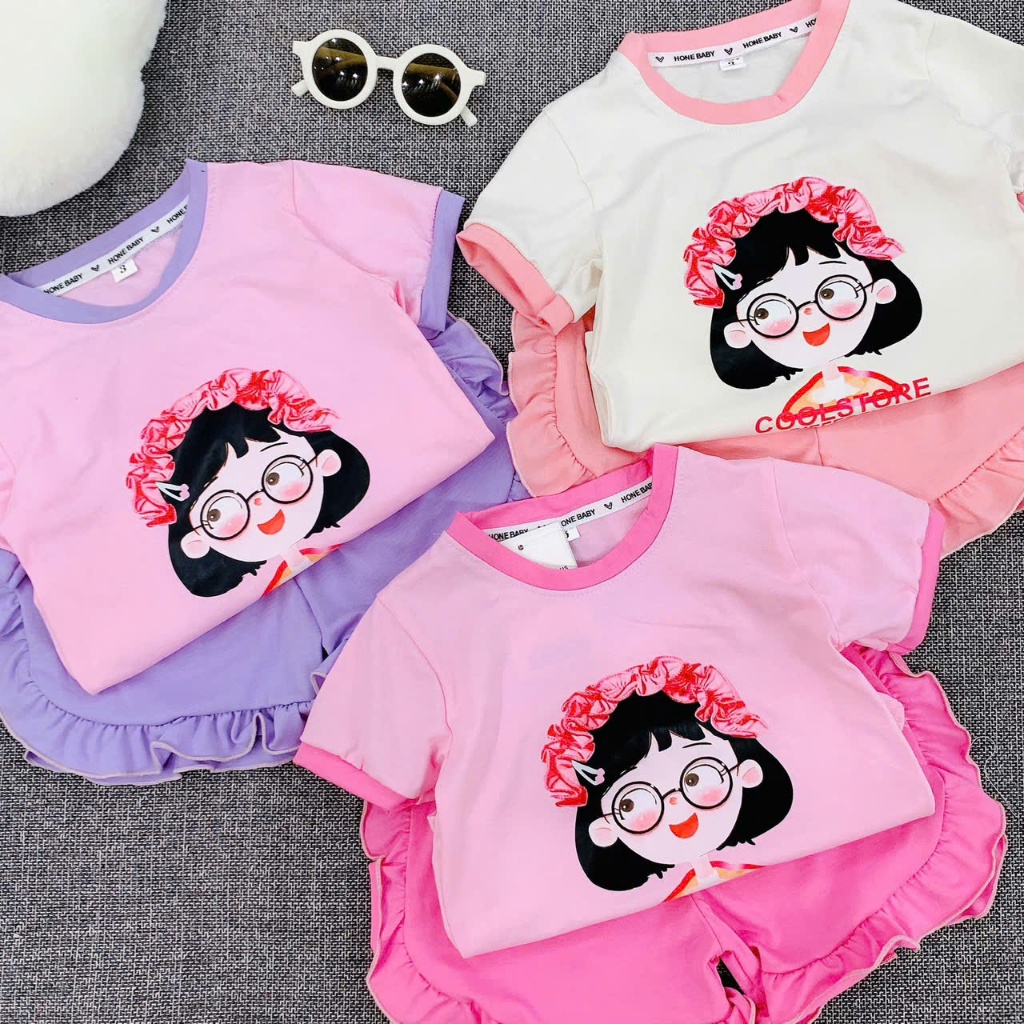 bộ cộc tay cô gái đeo kính cho bé size 6-18kg