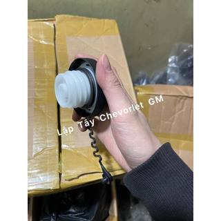 nắp bình xăng trong matiz 4 spark m300 GM 94564508 Chính hãng
