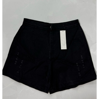 Quần short jean nữ đen rách nhẹ gấu tua rua | Quần short nữ form đẹp, tôn dáng, chất jean mềm co giãn