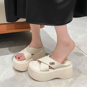 Dép nữ xịn QCCC hàng loại 1 đế độn 7cm da mềm êm chân, lót đế khâu mềm êm đế đúc chống nún.