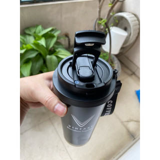 Cốc ly cafe Vinfast giữ nhiệt dung tích 500ml, đế cao su chống trượt, chống nóng. Vinfast Thermal Coffee Cup 500ml