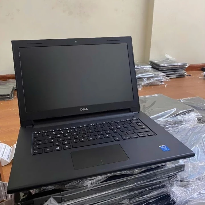 Laptop dell 3443 vừa văn phòng, chơi game online i5 5200u, ram 8gb, ssd 256gb card GT820M màn 14in