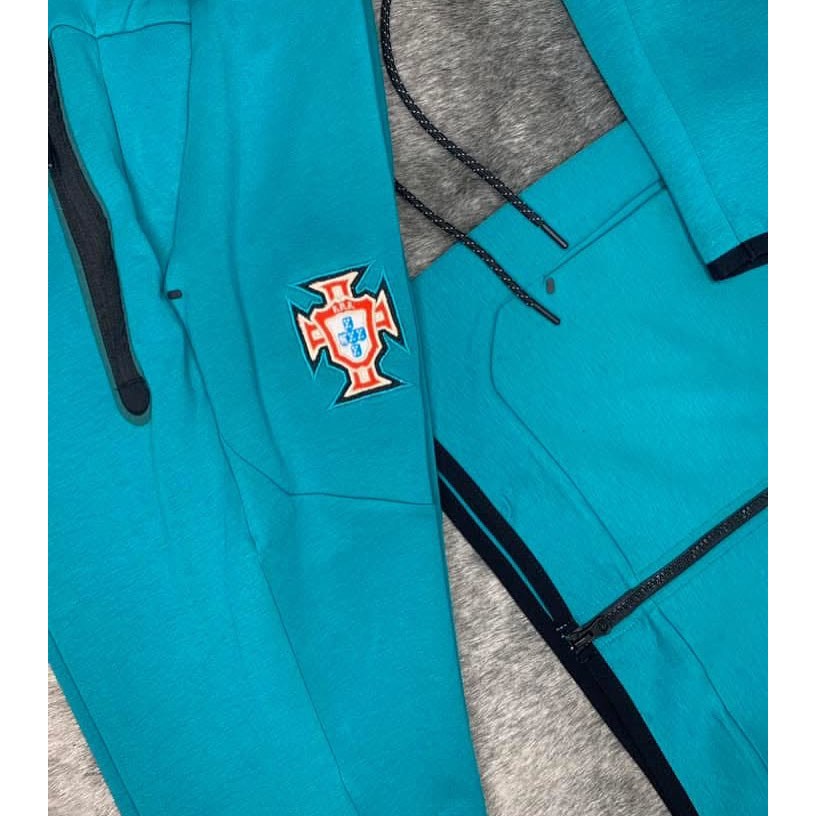 NJ- Tech Fleece Tuyển BỒ ĐÀO NHA
