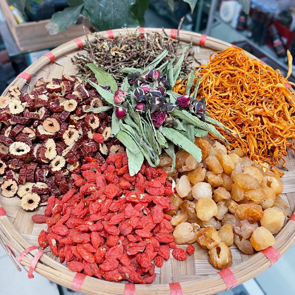 Trà Thảo Mộc Tây Bắc Đông Trùng Tứ Vị - Hình Ảnh Thực Tế