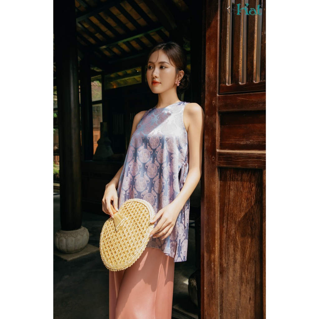 Áo Thanh Hoa The Kat House, vải lụa tổnh mịn màng, mỏng nhẹ, thoáng mát, lên dánh xinh
