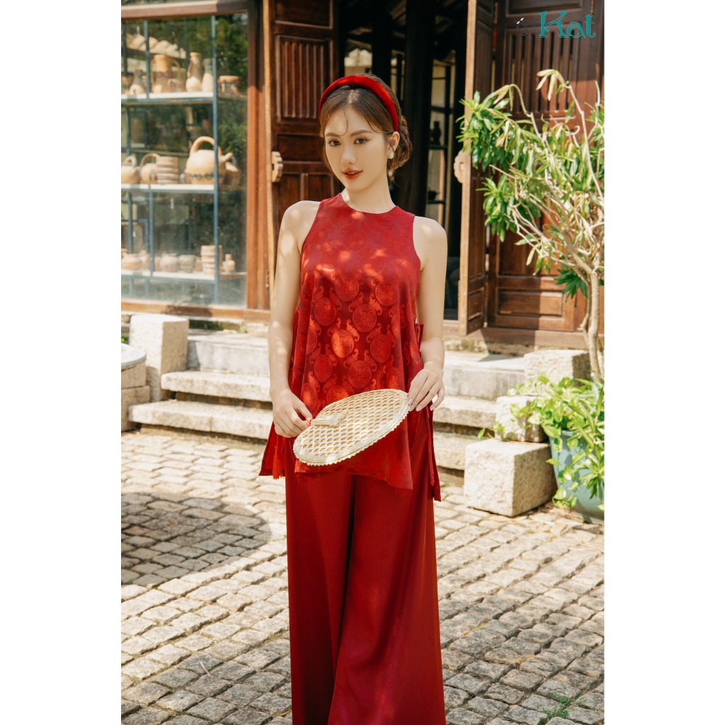 Áo Thanh Hoa The Kat House, vải lụa tổnh mịn màng, mỏng nhẹ, thoáng mát, lên dánh xinh