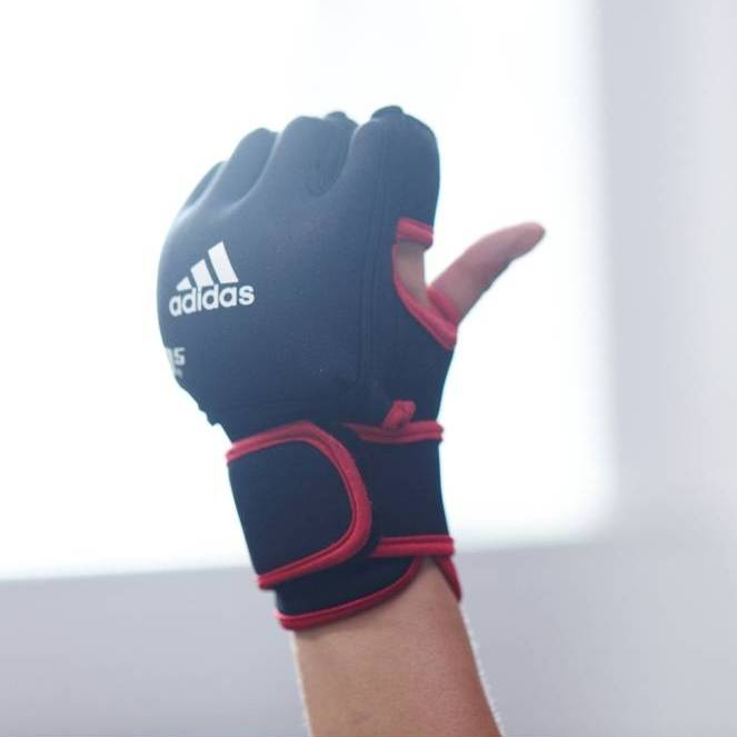 Găng Tay Tạ Weighted Gloves ADIDAS ADWT-10702 Trọng lượng 0,5kg (1 Cặp)