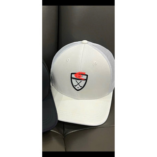 Mũ golf 2 màu trắng , đen phom đẹp , thấm hút mồ hôi