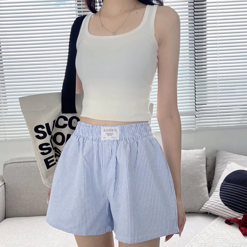 Quần Short Đùi Vải Kate Kẻ Sọc From Rộng Thoải Mái Thoáng Mát
