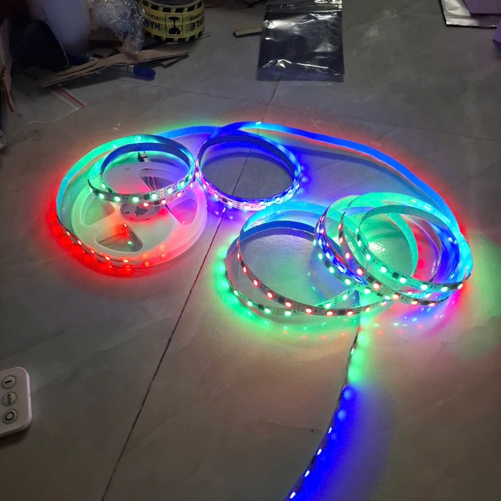LED dây ARGB chạy đuổi 12V đổi màu cuộn 5m, điều khiển ánh sáng bằng ...