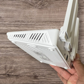 Bộ Phát Wifi 4G R611C - 4 Ăngten Gấp Gọn, Wifi 6 Siêu Nhanh, Tản Nhiệt Hai Bên