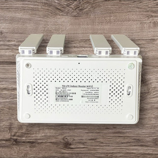 Bộ Phát Wifi 4G R611C - 4 Ăngten Gấp Gọn, Wifi 6 Siêu Nhanh, Tản Nhiệt Hai Bên