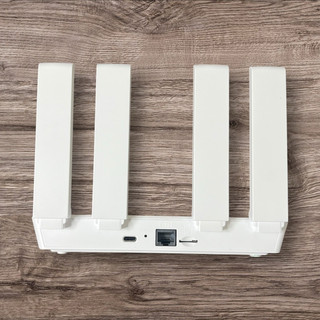 Bộ Phát Wifi 4G R611C - 4 Ăngten Gấp Gọn, Wifi 6 Siêu Nhanh, Tản Nhiệt Hai Bên