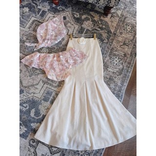 Set váy thời trang nữ áo trễ vai chất voan in hoa xinh xắn mix chân váy đuôi cá dài chất cotton lạnh kèm khăn đầu