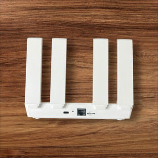 Bộ Phát Wifi 4G R611C - 4 Ăngten Gấp Gọn, Wifi 6, Cổng LAN Kết Nối PC/Camera, Sạc Type-C