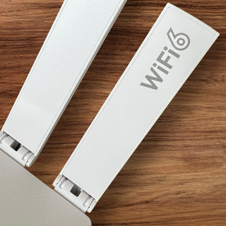 Bộ Phát Wifi 4G R611C - 4 Ăngten Gấp Gọn, Wifi 6, Cổng LAN Kết Nối PC/Camera, Sạc Type-C