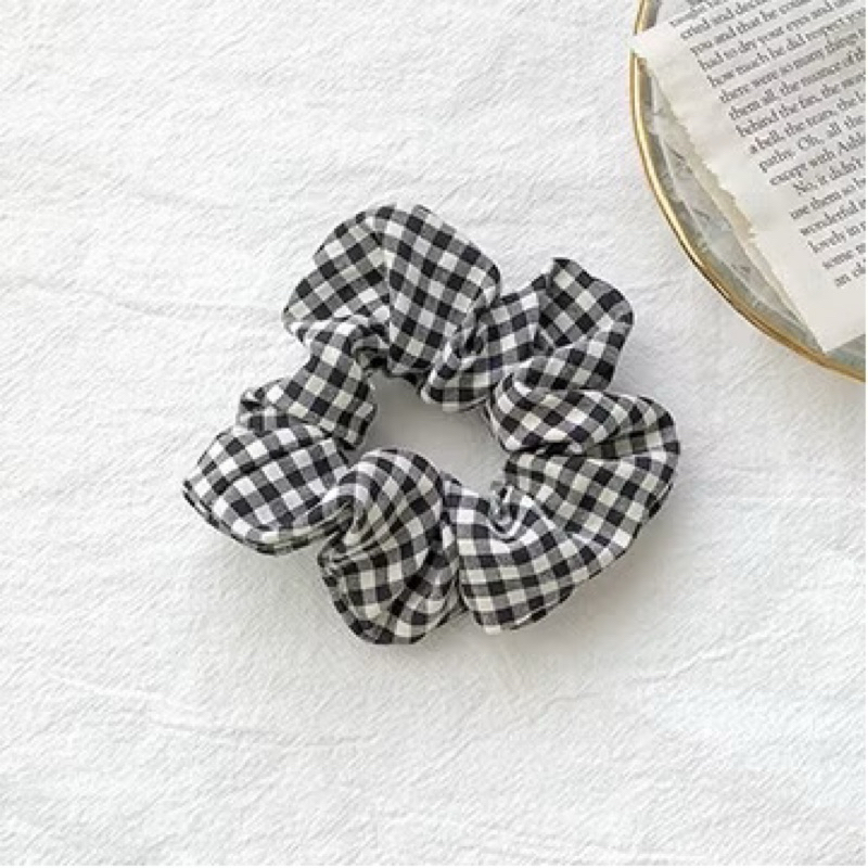 cột tóc De Merci Accessories scrunchies caro hoạ tiết thanh lịch
