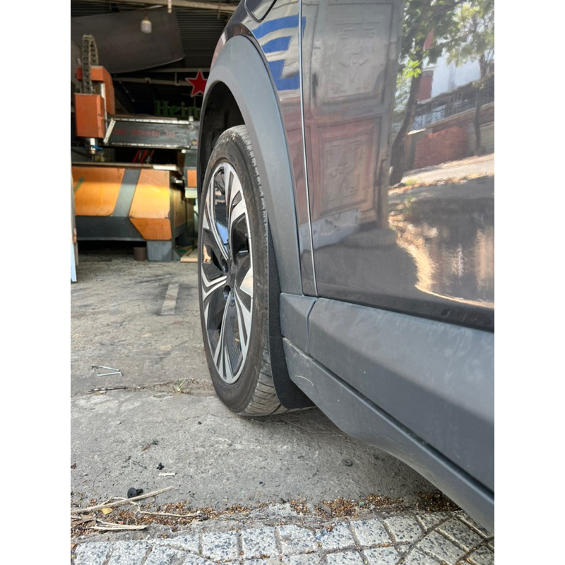 chắn bùn trước xe vf6