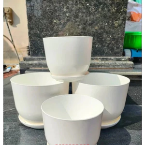 Chậu nhựa tròn trắng giả sứ kèm đĩa siêu xinh, giống sứ 99%