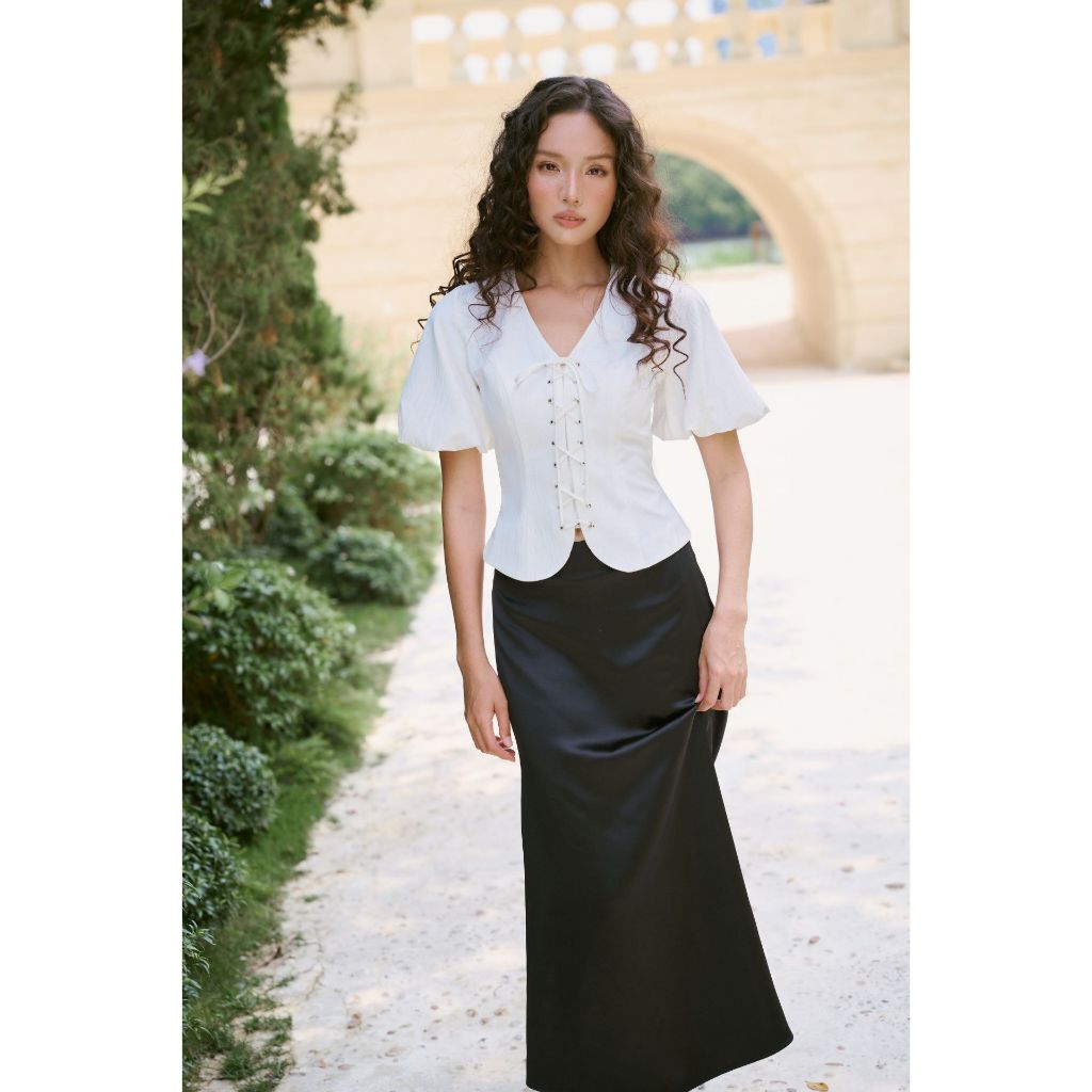 Vella  - Set áo ALINA tay bí đan dây phía trước và chân váy lụa đuôi cá AMELIA VA25030 VV25031