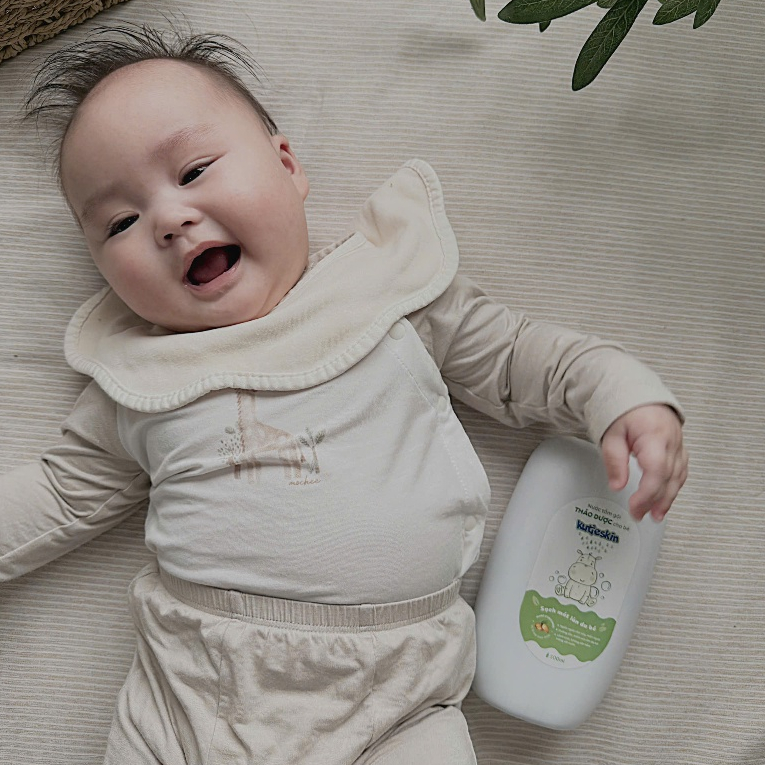 Ảnh Nước tắm gội thảo dược cho bé Kutieskin 200ml/ 500ml - STK01/STK03 3