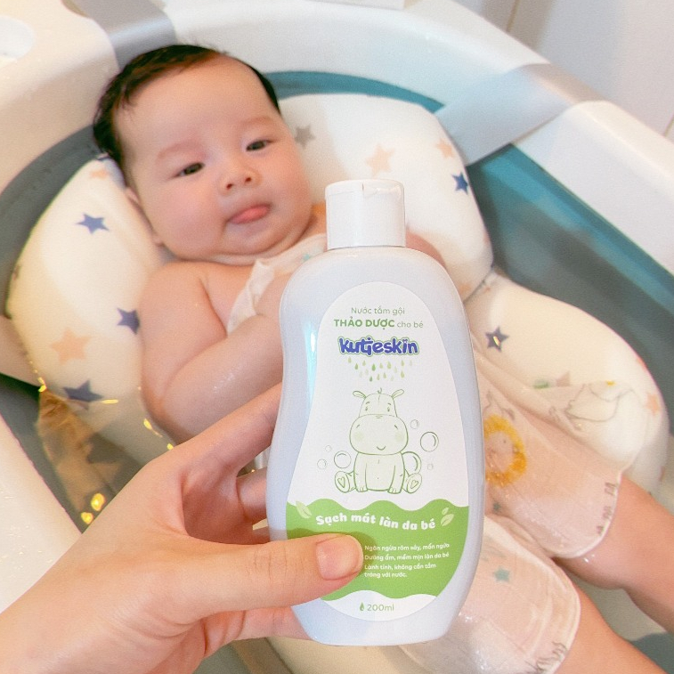 Ảnh Combo 2 Nước tắm gội thảo dược cho bé kutieskin 200ml - STK01-2 2