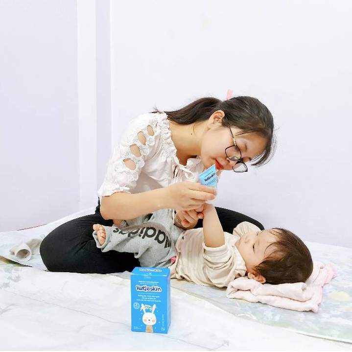 Ảnh Combo Kem chàm sữa và Kem dưỡng ẩm Kutieskin cho bé 30gr - KKCA01 3
