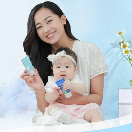 Ảnh Combo Kem chàm sữa và Kem dưỡng ẩm Kutieskin cho bé 30gr - KKCA01 1