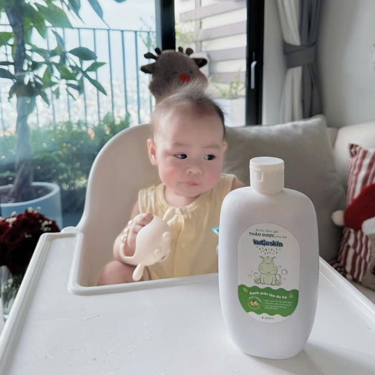 Ảnh Nước tắm gội thảo dược cho bé Kutieskin 500ml 1