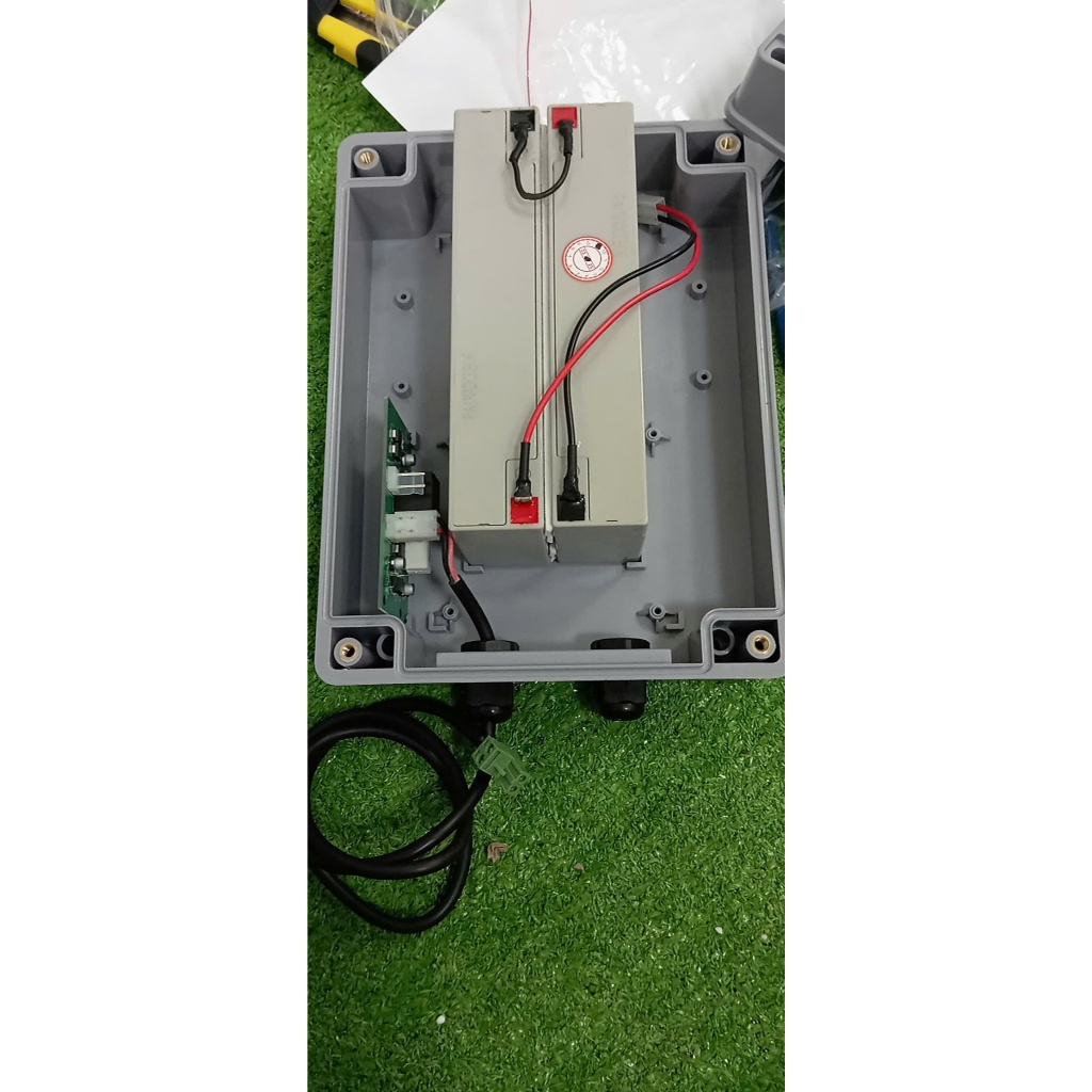 Lưu điện Ossden 24V dùng cho motor cổng tay đòn, bánh lăn 24V