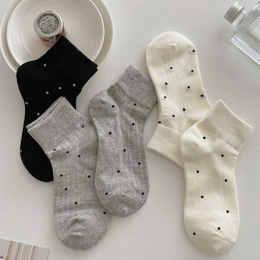 Tất vớ nữ cổ lửng họa tiết chấm bi hiện đại, chất liệu mềm mịn thoáng khí - Ekiu Shop