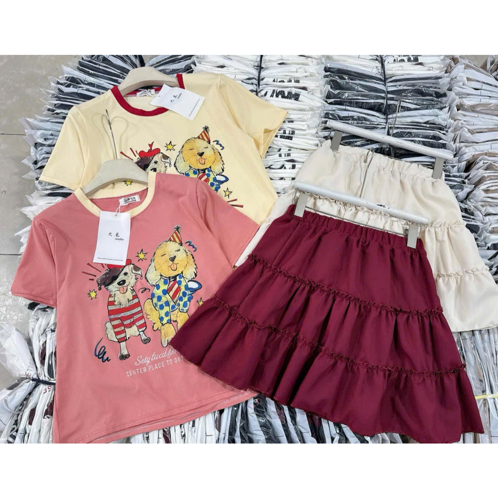 Set áo chân váy xòe bèo nhún chất liệu mềm mại, set đồ nữ mùa hè áo thun cotton chân váy ngắn cá tính HCOM25223