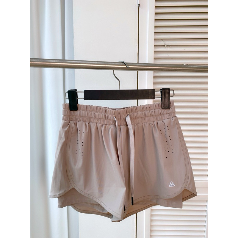 Quần short thể thao chạy bộ FitHer 2 lớp dáng rộng, chống lộ
