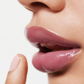La Mer The Lip Volumizer Màu 50 Sheer Berry 7ml – Môi Căng Mọng, Mềm Mại Và Tự Nhiên